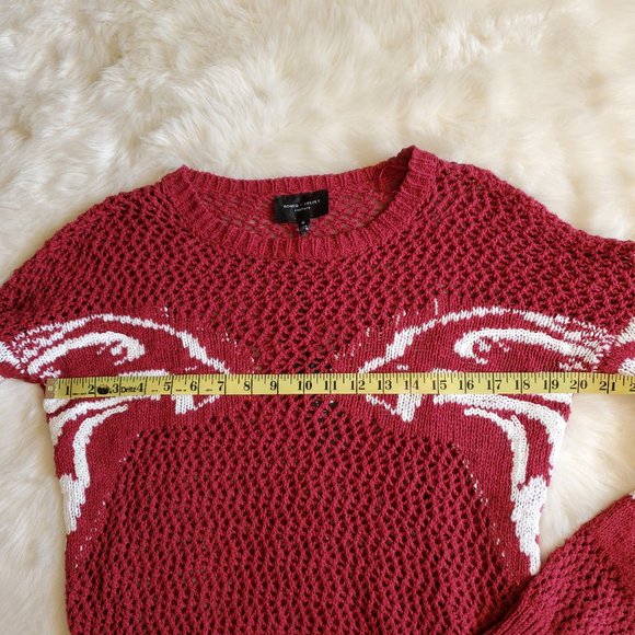 Romeo + Juliet Couture Red and White Open Weave Sweater Size M NWT - Picture 14 of 16